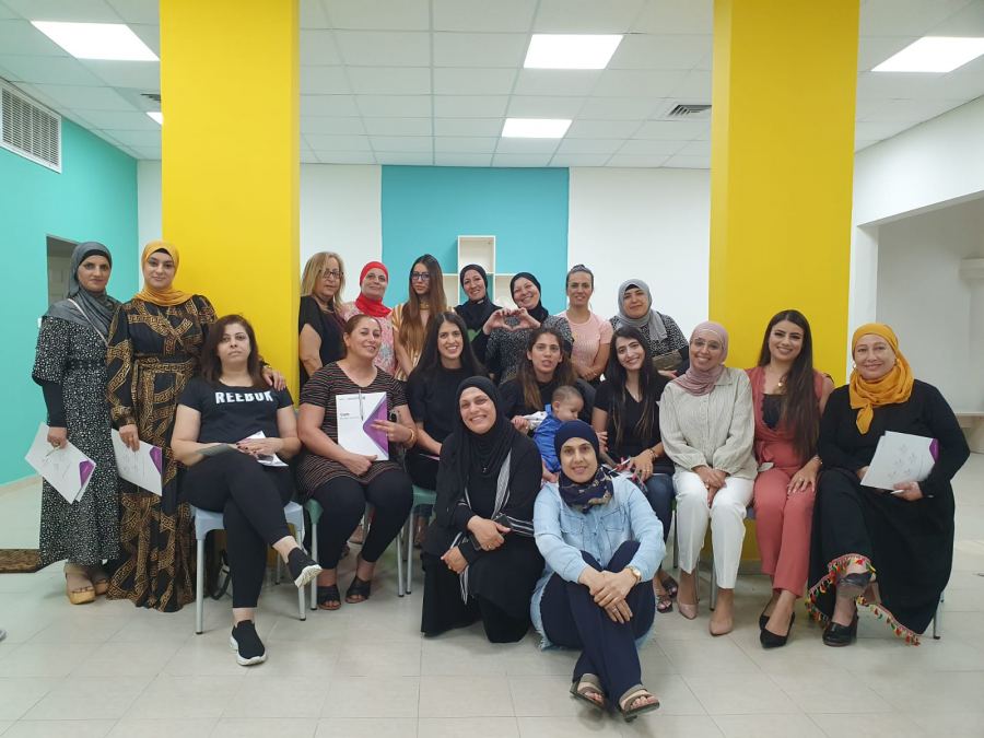 انطلاق منتدى نساء مبادرات في الجماهيري الطيرة 